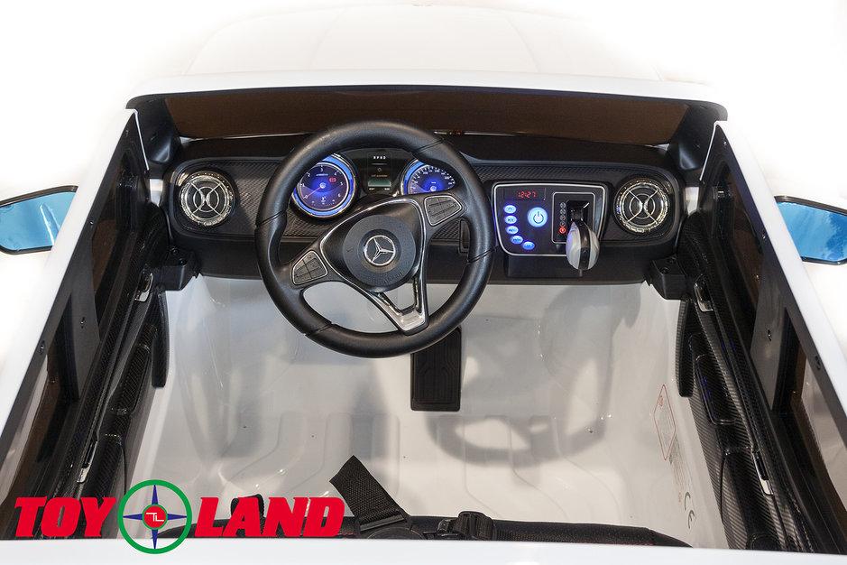 Электромобиль ToyLand Mersedes-Benz X-Class белого цвета  